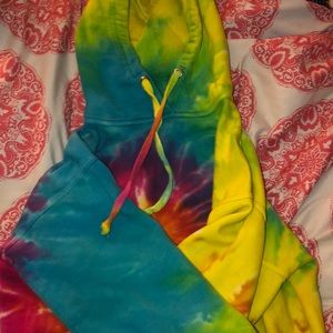 tie-dye hoodie